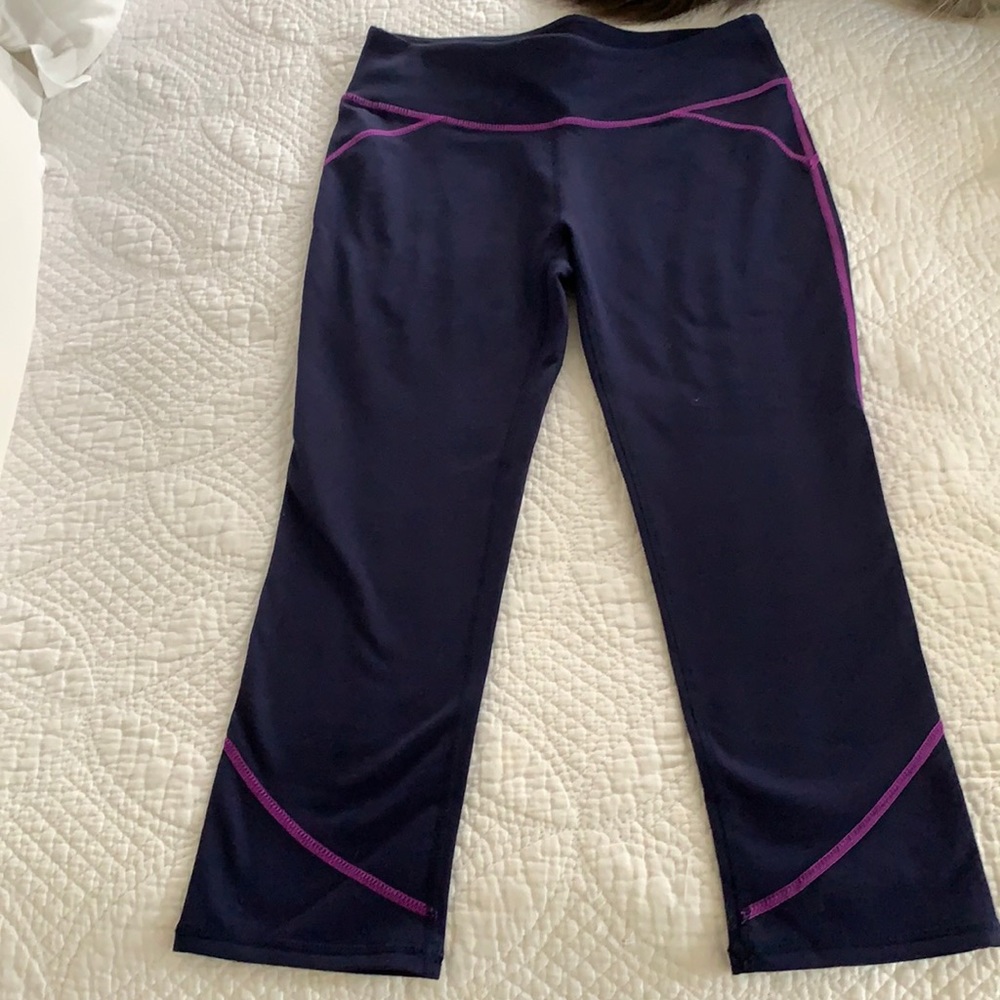 Fabletics capris